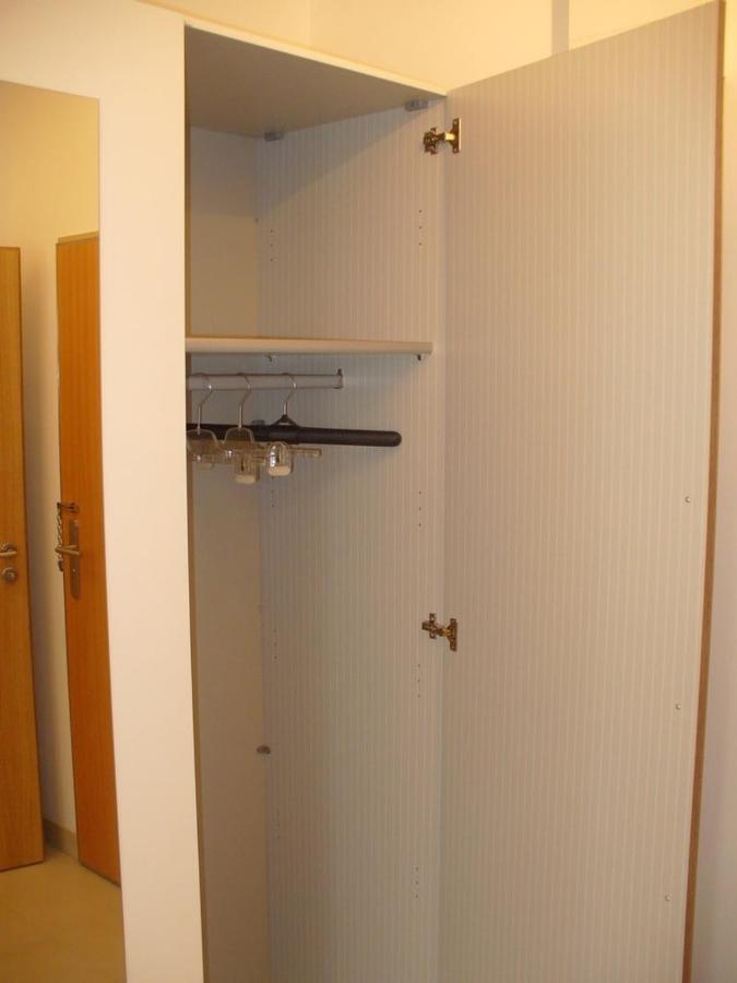 Garden Apartment With Garage In Central プラハ エクステリア 写真